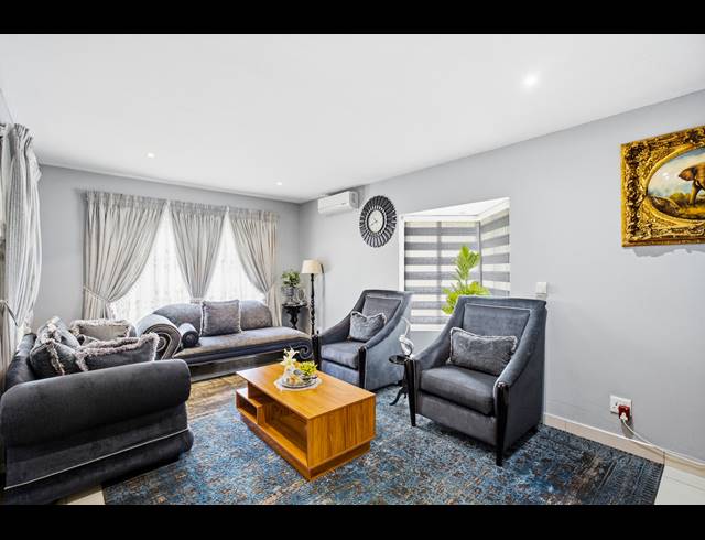3 BEDROOM HOUSE FOR SALE IN CRAIGAVON